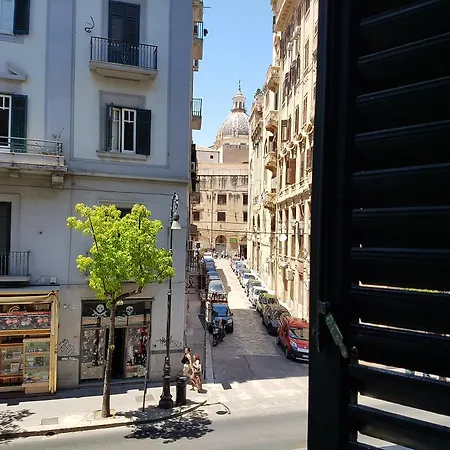 Lägenhet Casa Luigi Palermo